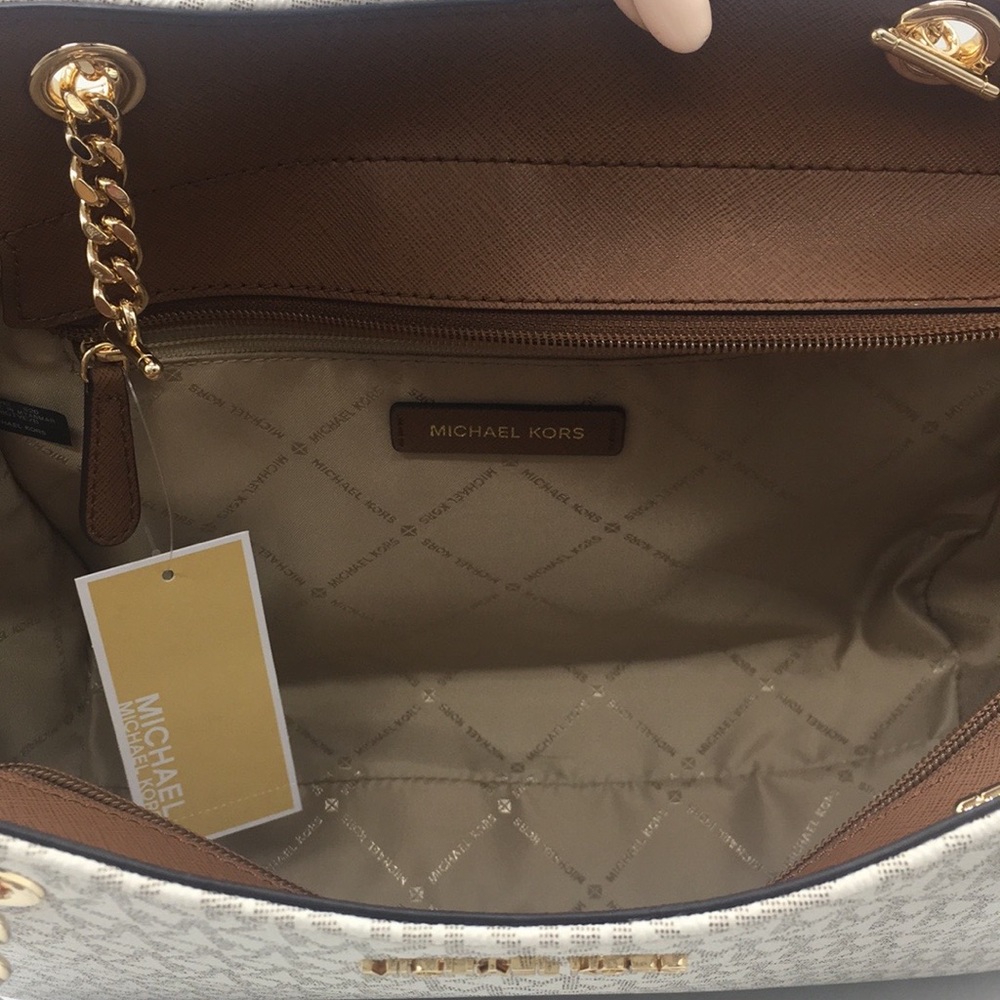 MICHAEL KORS LG CHAIN SHOULDER TOTE VANILLA - Picture 13 of 16
